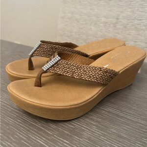 Brown Woven Wedge Sandals with‎ Rhinestone Accent size 9
